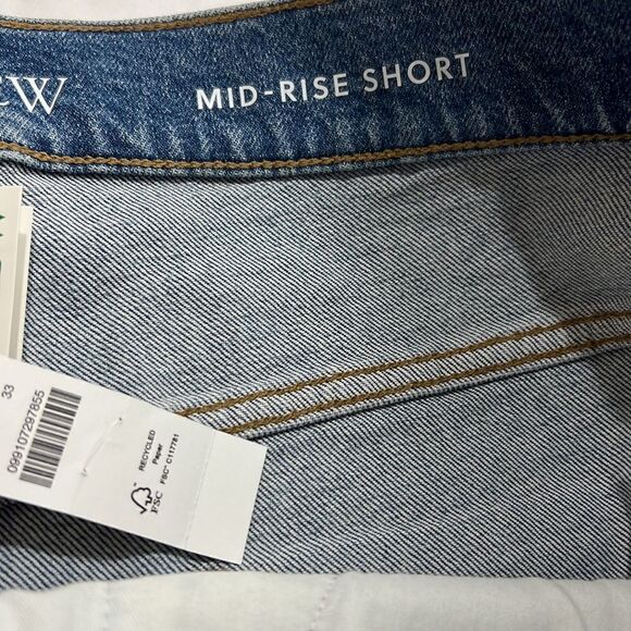 J. Crew Mid-rise denim short in Lakeshore blue wash cut off NWT size 33 - Picture 5 of 10
